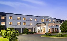 Courtyard By Marriott Kingston